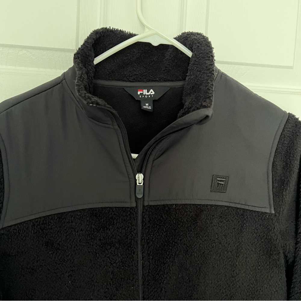 FILAS Jacket - Size Medium 🖤 - Picture 3 of 4